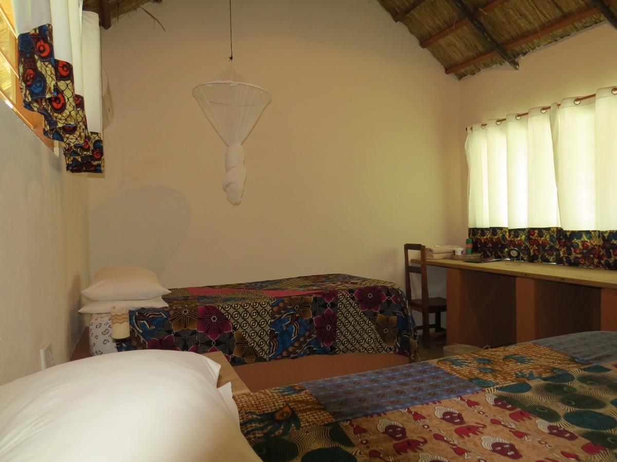 Croc Valley Camp Mfuwe Exterior foto