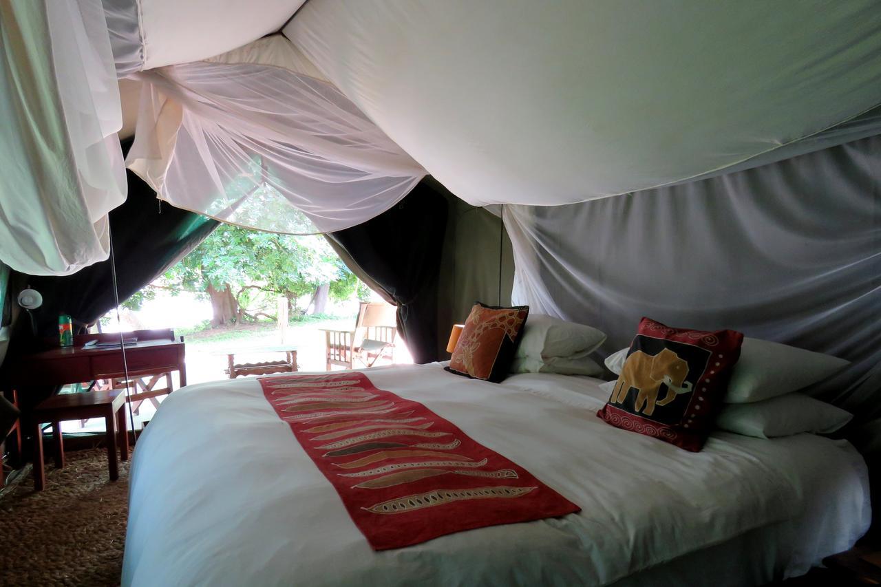 Croc Valley Camp Mfuwe Exterior foto